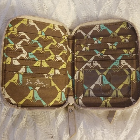 EUC - Vera Bradley Zip-around Wallet - Picture 3 of 3
